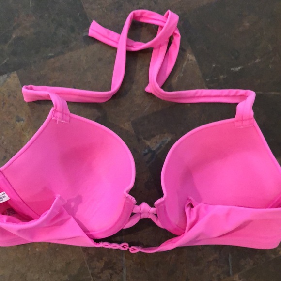 Aerie swim top (34C) - Picture 3 of 9